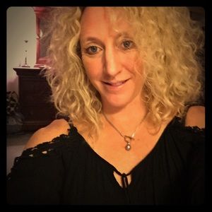 Meet your Posher, Camilla